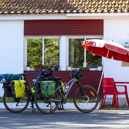 캠프장 Parque De Campismo Orbitur Valado 나자레