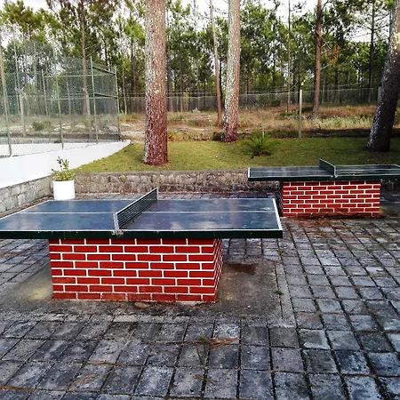 Parque De Campismo Orbitur Valado 캠프장