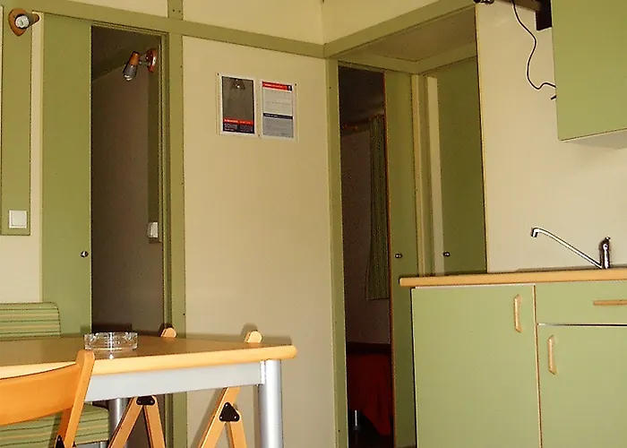 Parque De Campismo Orbitur Valado Кемпинг Назаре