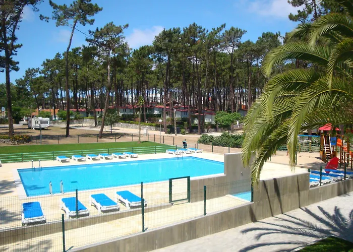 Parque De Campismo Orbitur Valado 3* Назаре