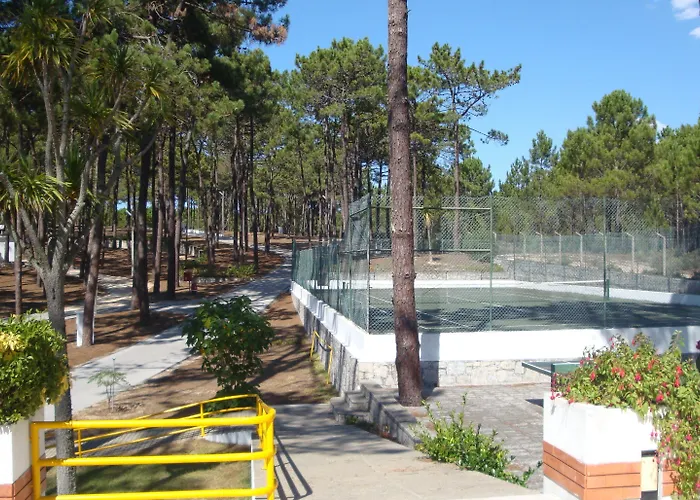 Parque De Campismo Orbitur Valado Назаре