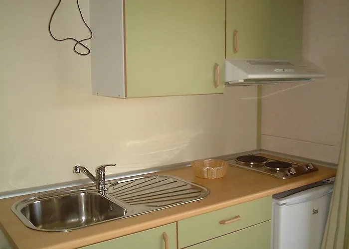 Parque De Campismo Orbitur Valado Кемпинг Назаре